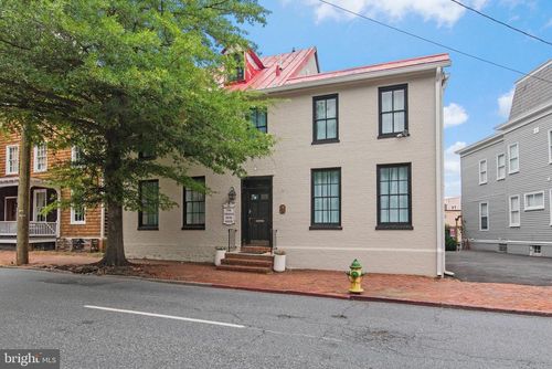 192 Duke Of Gloucester St, ANNAPOLIS, MD, 21401-2524 | Card Image