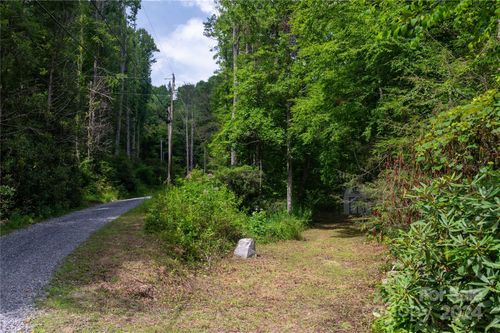 546 Still Fork Creek Rd, Burnsville, NC, 28714-4507 | Card Image