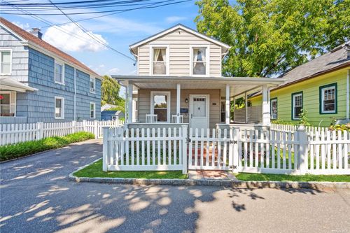 50 15th Avenue, Sea Cliff, NY, 11579 | Card Image