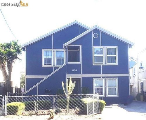 858 Pine St, Oakland, CA, 94607-1150 | Card Image