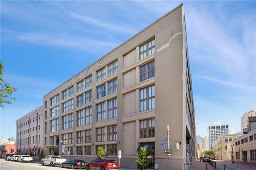 apt-402-333 Julia St, New Orleans, LA, 70130-8505 | Card Image