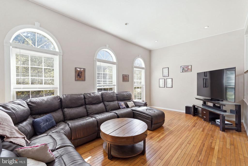 Residential in ASHBURN 5
