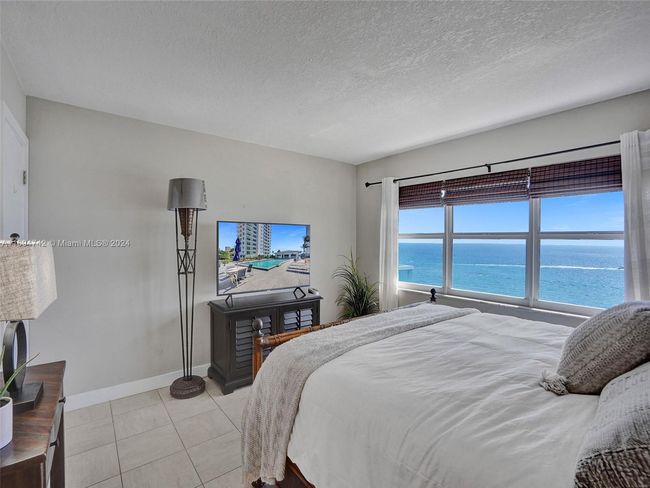 PH2 - 1610 N Ocean Blvd, Condo with 2 bedrooms, 2 bathrooms and null parking in Pompano Beach FL | Image 19