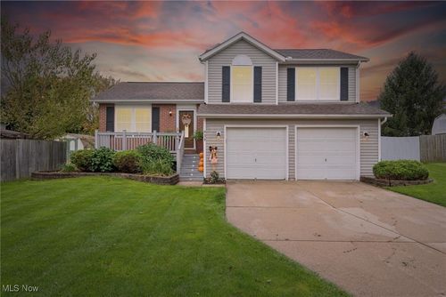 939 Westview Ct, Medina, OH, 44256-7539 | Card Image