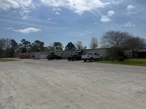 120 Leslie Ln, Swansboro, NC, 28584-8608 | Card Image