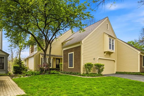 76 Whittington Crse, St. Charles, IL, 60174-1434 | Card Image