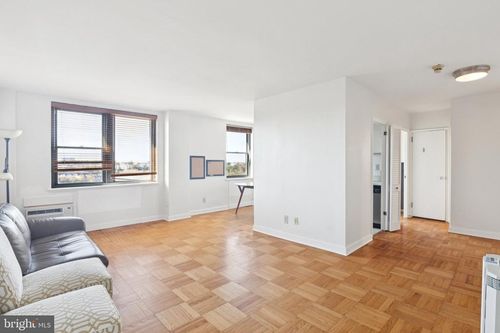 apt-848-2601 Pennsylvania Ave, PHILADELPHIA, PA, 19130-2338 | Card Image