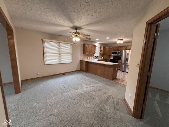 2856 Colony Lake East Dr, Condo with 3 bedrooms, 2 bathrooms and null parking in Plainfield IN | Image 16
