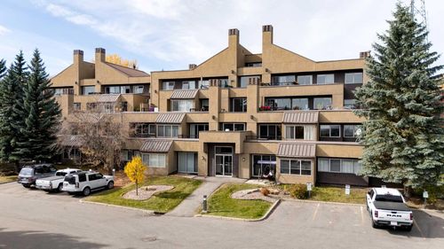 3-125 Village Hts Sw, Calgary, AB, T3H2L2 | Card Image