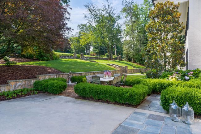 802 W Brow Rd, Home with 7 bedrooms, 8 bathrooms and 4 parking in Lookout Mountain TN | Image 13