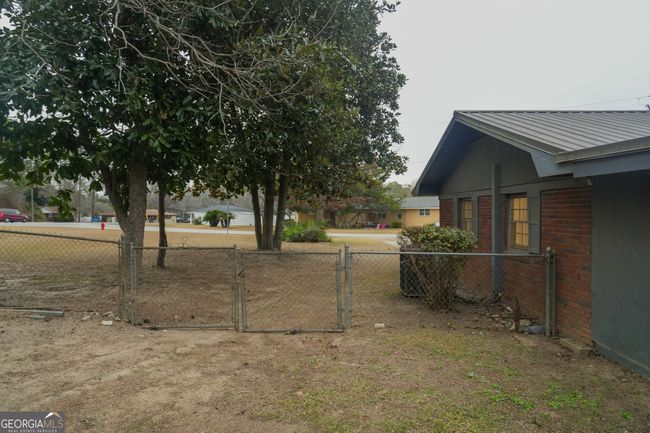 1803 S Maple Dr, House other with 3 bedrooms, 2 bathrooms and null parking in Vidalia GA | Image 6