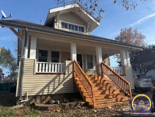 507 Cherokee St, Oskaloosa, KS, 66066-5066 | Card Image
