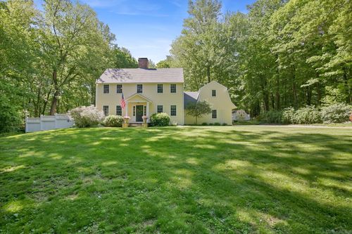 11 Ledgewood Rd, Redding, CT, 06896-2916 | Card Image