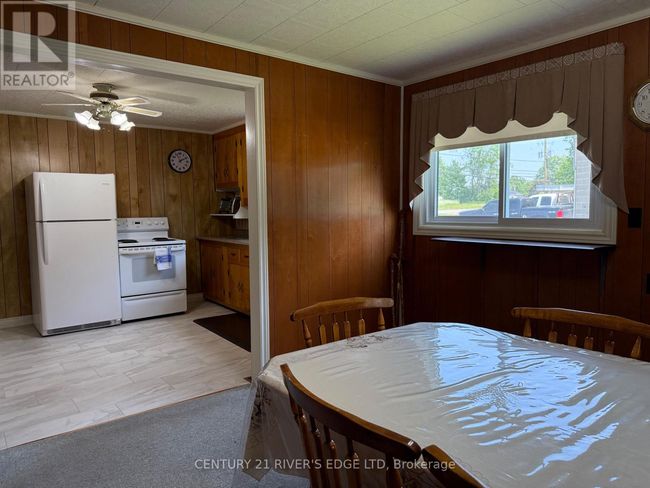 4022 County Rd, House other with 4 bedrooms, 1 bathrooms and 4 parking in Gananoque ON | Image 12