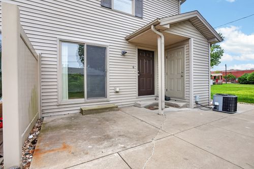 6-3 Ross Dr, Bloomington, IL, 61701-5879 | Card Image