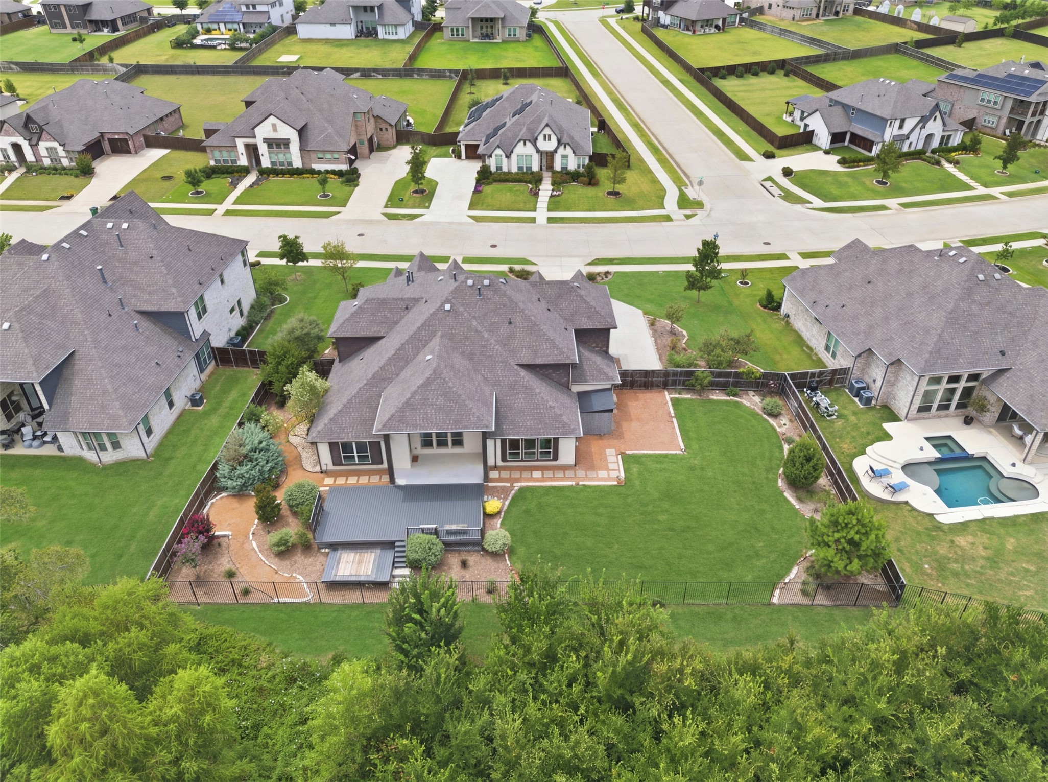 Residential in Cross Roads 2