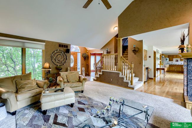 17616 Ventana Cir, House other with 4 bedrooms, 4 bathrooms and 2 parking in Omaha NE | Image 10