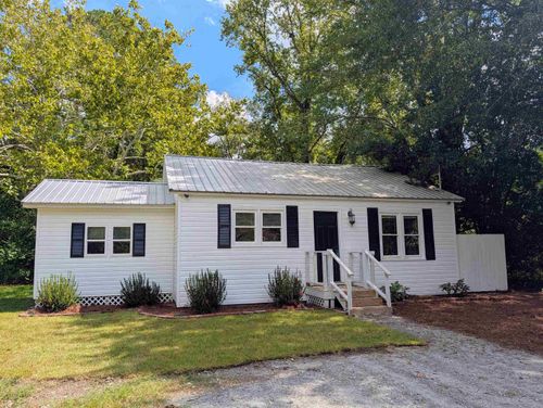 417 S Magnolia Ave, Andrews, SC, 29510-2917 | Card Image