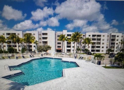apt-318-8075 Nw 7th St, Miami, FL, 33126-4069 | Card Image