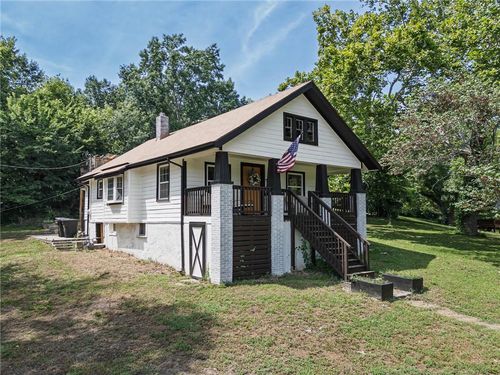 660 S 73rd Pl, Kansas City, KS, 66111-2734 | Card Image