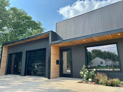 815 W Milwaukee Ave, Storm Lake, IA, 50588-1552 | Card Image