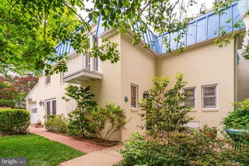 201 Garden Ct, Falls Church, VA, 22046-3415 | Card Image