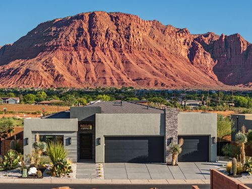147 E Terrace Ln, Ivins, UT, 84738-1325 | Card Image