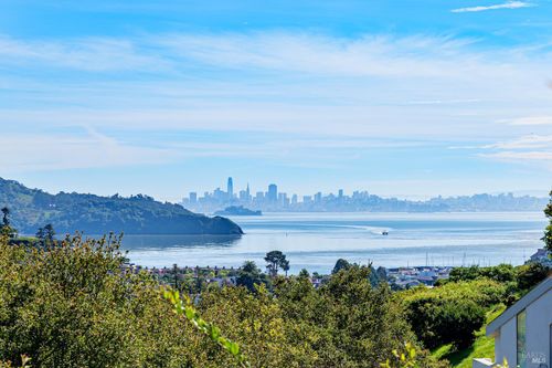 apt-1-80 Lyford Dr, Tiburon, CA, 94920-1766 | Card Image