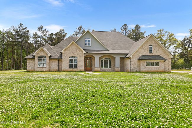 744 Front of House | Image 30