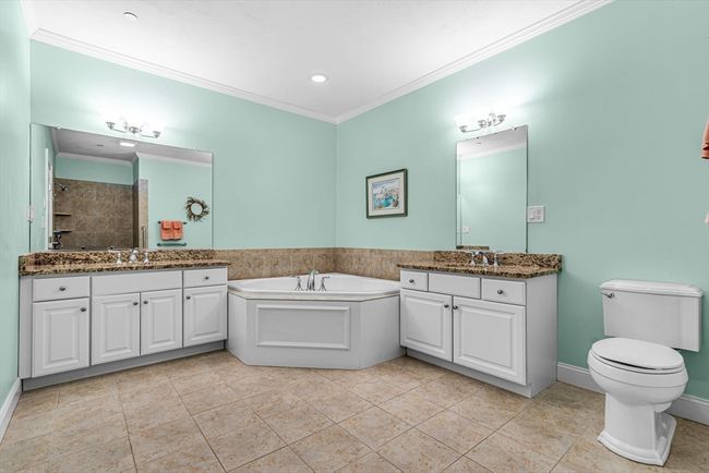 711 - 711 Eagles Nest Way, Condo with 2 bedrooms, 3 bathrooms and null parking in Franklin MA | Image 25