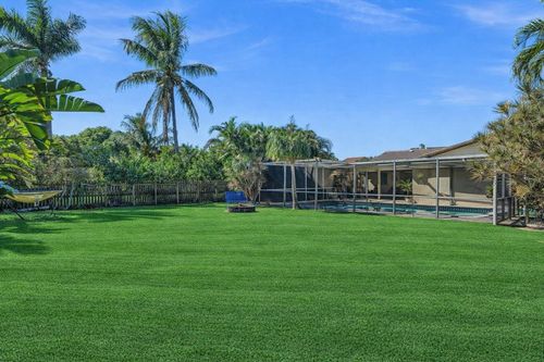 895 Nw 87th Ave, Coral Springs, FL, 33071-7137 | Card Image