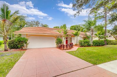 6595 Winding Lake Drive, House other with 3 bedrooms, 2 bathrooms and null parking in Jupiter FL | Image 2