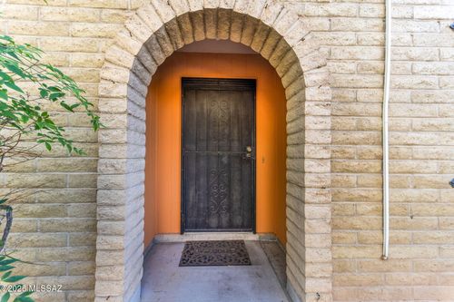 2825 W Jennie Ln, Tucson, AZ, 85713-1152 | Card Image