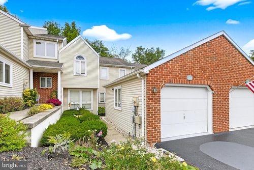 1248 Summitview Ct, New Cumberland, PA, 17070-2200 | Card Image