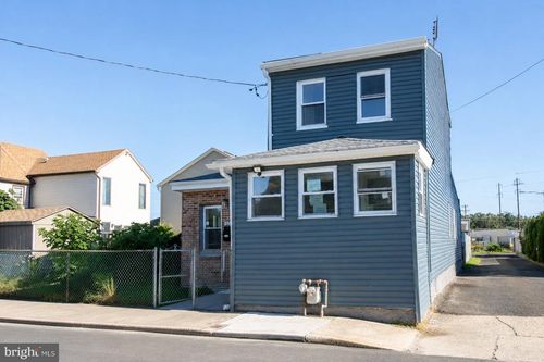 606 Green St, BRISTOL, PA, 19007-3505 | Card Image