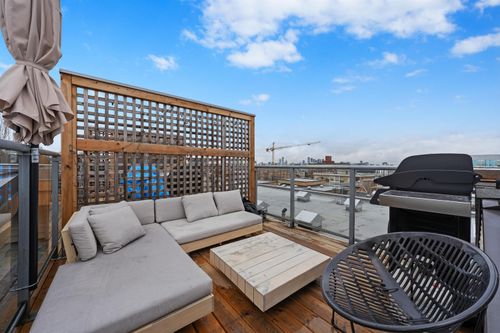 303-2688 Watson St, Vancouver, BC, V5T4T6 | Card Image