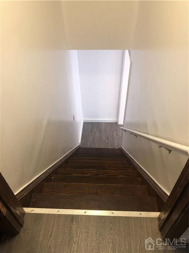 2nd floor 68 Yale Avenue, Sold in Avenel Zoocasa