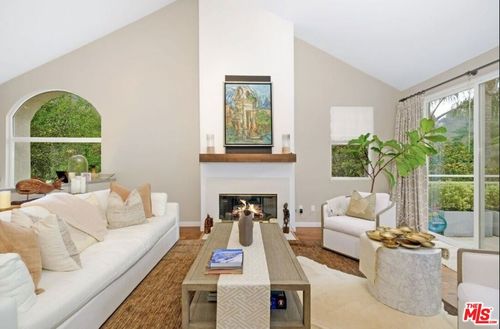 718 Palisades Dr, Pacific Palisades, CA, 90272 | Card Image