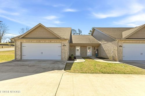 560 Norwood Drive, Oliver Springs, TN, 37840 | Card Image