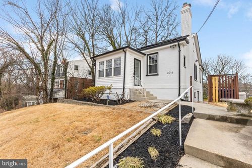 2016 32nd St Se, WASHINGTON, DC, 20020-3320 | Card Image