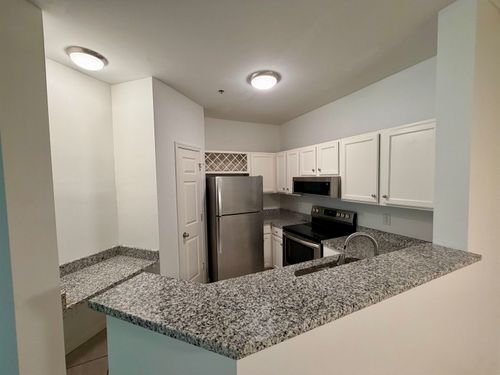 1e-310 Riverbend Dr, CHARLOTTESVILLE, VA, 22902 | Card Image