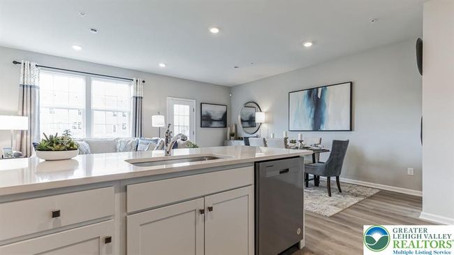 1203 Susan Cir, Townhouse with 3 bedrooms, 3 bathrooms and null parking in Breinigsville PA | Image 11