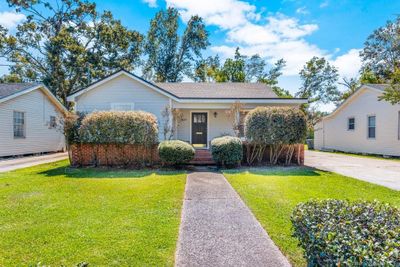 1624 9th Street, House other with 3 bedrooms, 2 bathrooms and null parking in Lake Charles LA | Image 1