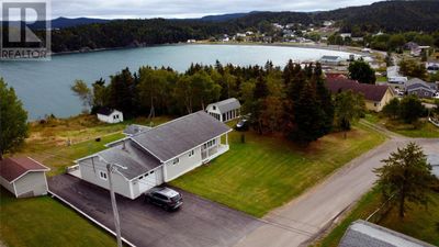 6 Parsonage Rd, House other with 3 bedrooms, 2 bathrooms and null parking in Beachside NL | Image 2