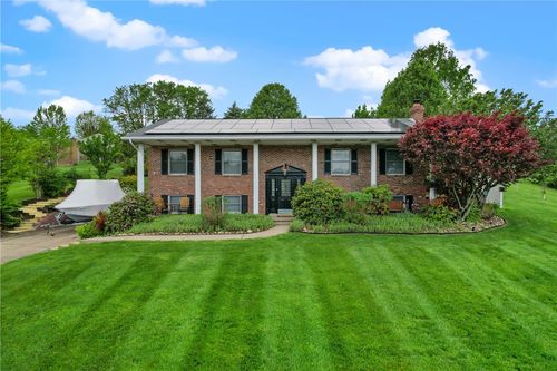 56 Russ St, Uniontown, PA, 15401-8934 | Card Image