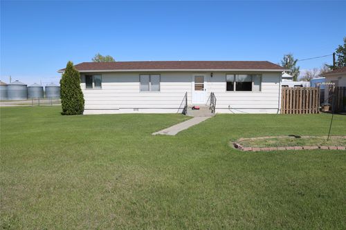 507 2nd St, Valier, MT, 59486-5539 | Card Image