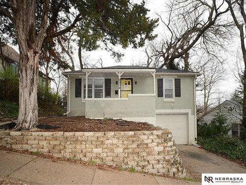 6314 Pinkney St, Omaha, NE, 68104-3333 | Card Image