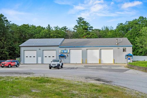 20 Commercial Ct, Auburn, NH, 03032-3725 | Card Image