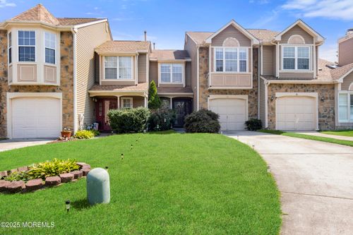 18 Kenton Pl, Mount Laurel, NJ, 08054-2645 | Card Image
