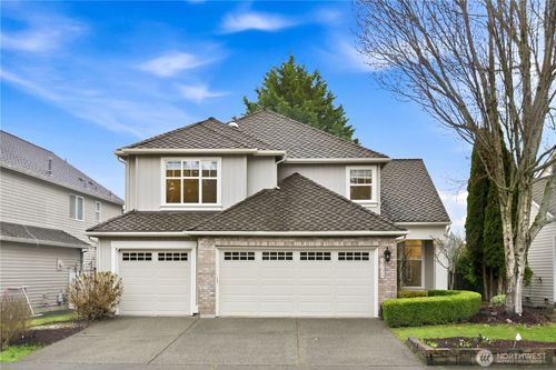 25024 Se 41st Drive, Sammamish, WA, 98029 | Card Image